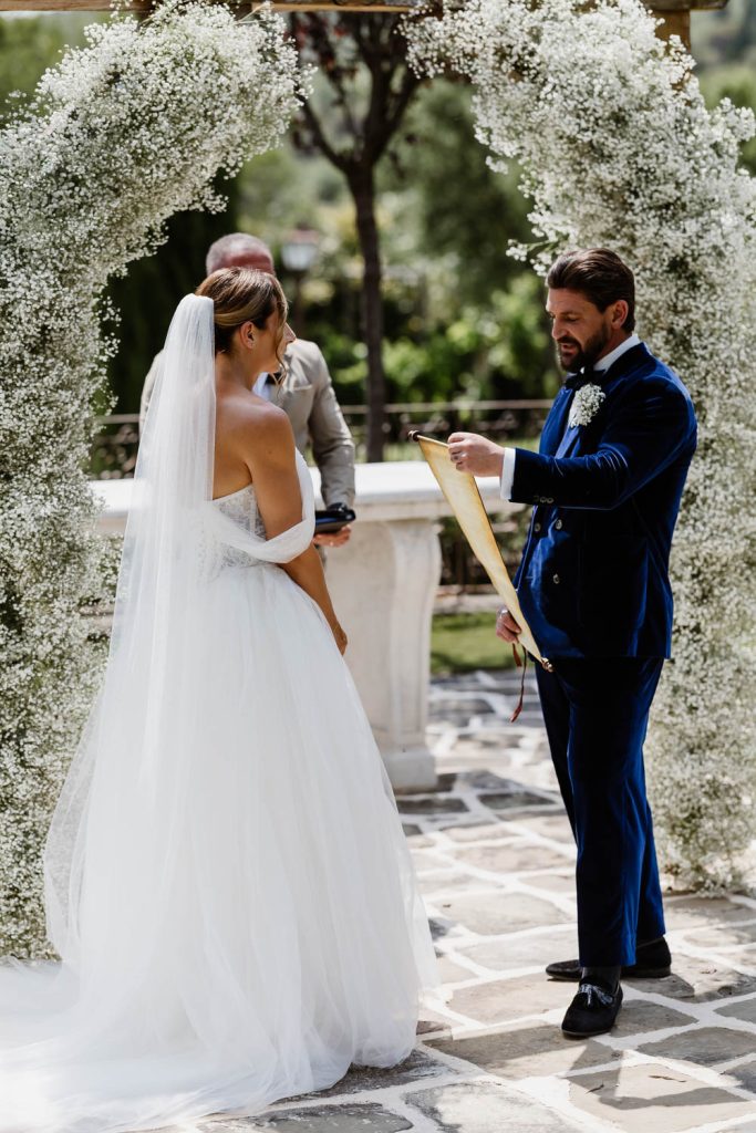 Bride and groom getting married at Villa Baroncino destination wedding in Italy
